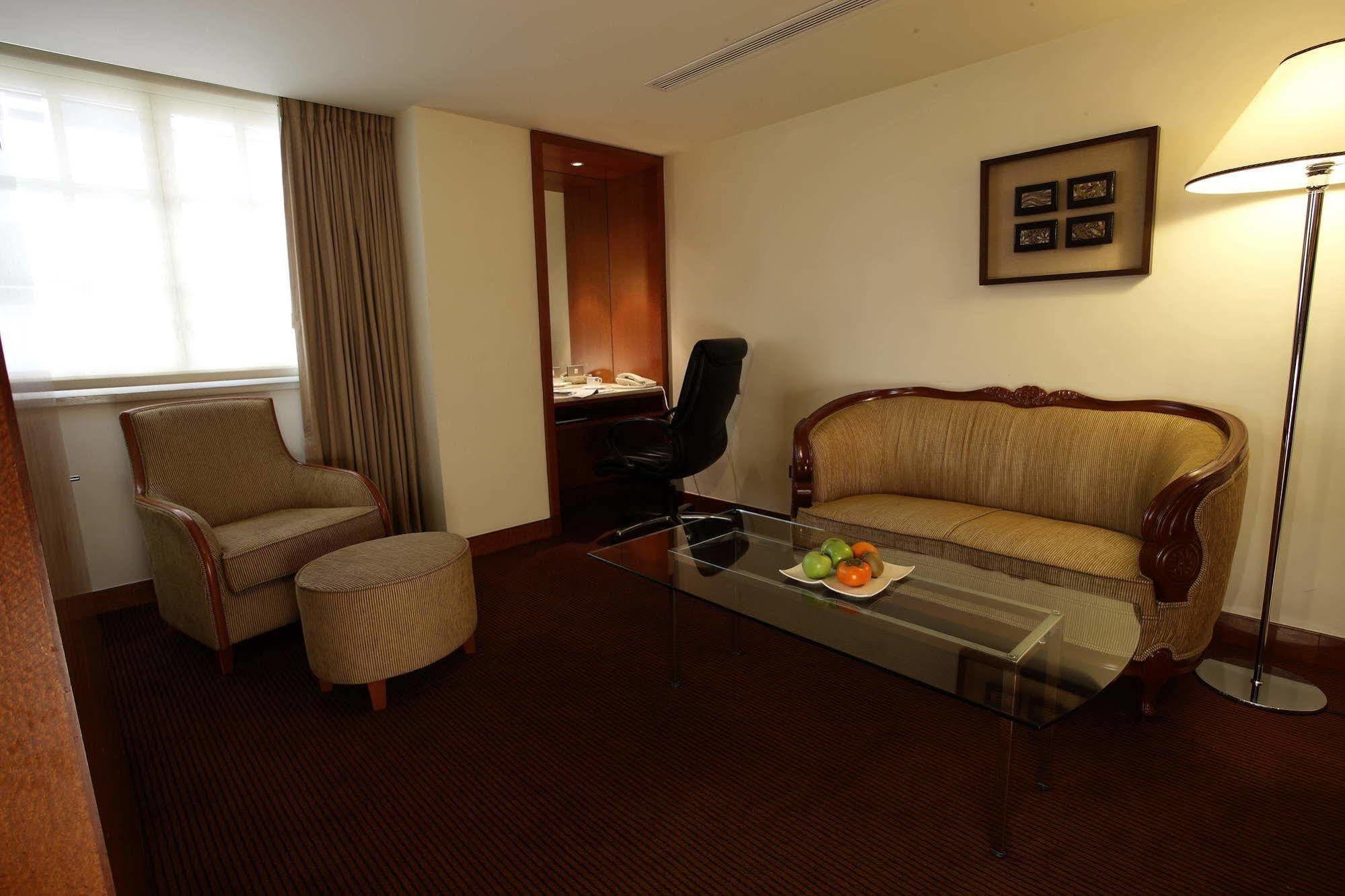 Gloria Prince Hotel Taipei Exterior photo